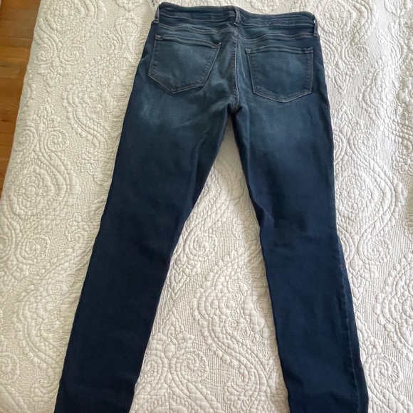 Old Navy Mid Rise Rockstar Super Skinny size 10 *NWT* - Picture 2 of 4